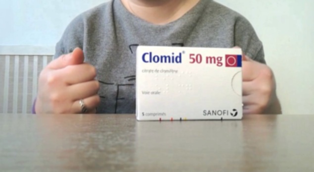 Acheter Clomiphene - Illustration de pilules et boîte générique